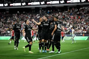 ยูเวนตุสได้ตั๋ว