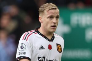 ผ่านเข้าสู่รอบ